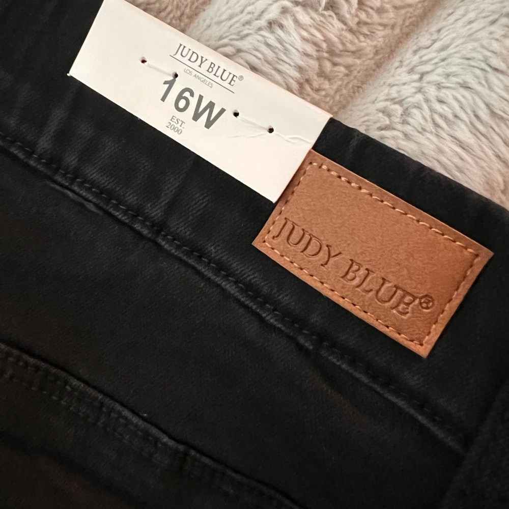 Judy Blue Skinny Fit Mid-rise Pull-On Denim NWT
